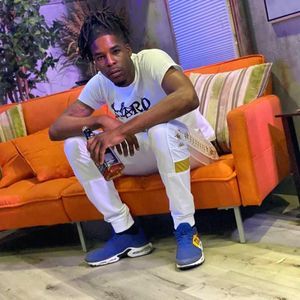 Meet your Posher, Casey